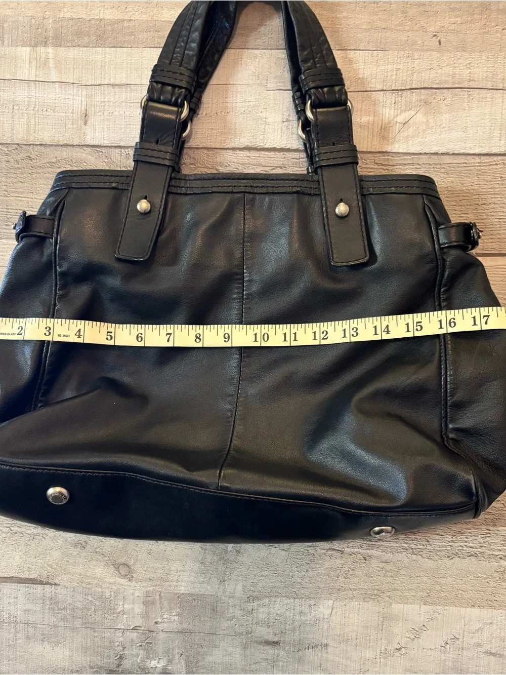 Marc Jacobs Black Leather Shoulder Bag with Turn-Lock Accent